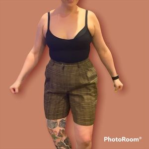 Vintage plaid 90s long line shorts! Love these shorts so much!!!